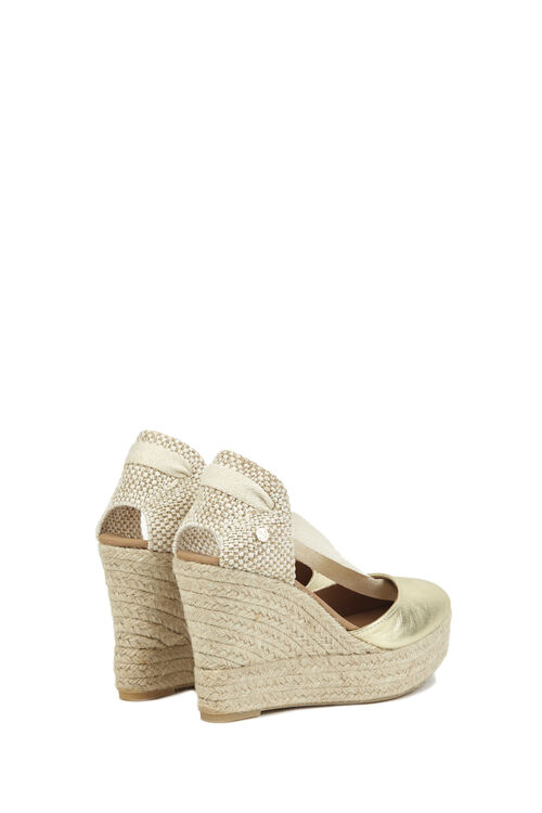 Charlene Oro 37