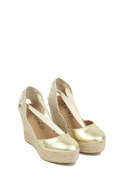 Charlene Oro 37