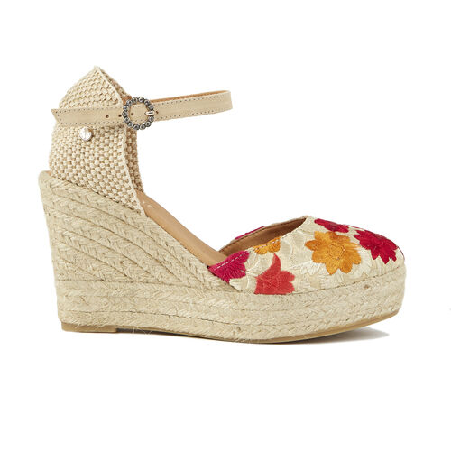 La Valeta Camelia Beige